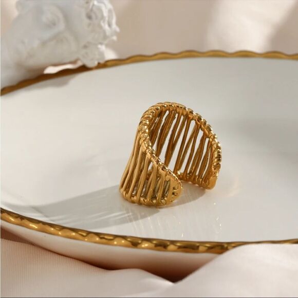 #34 Woven Gold Adjustable Ring - Picture 7 of 9